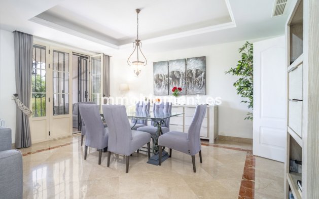 Resale - Townhouse - Marbella - Nueva Andalucía
