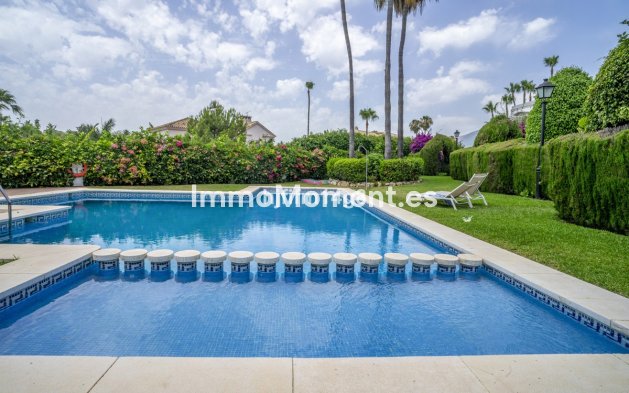 Resale - Townhouse - Marbella - Nueva Andalucía