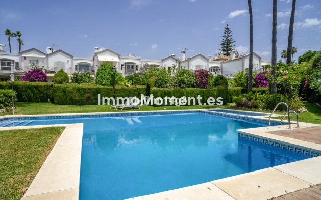 Resale - Townhouse - Marbella - Nueva Andalucía
