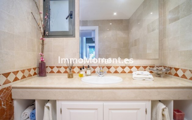 Wiederverkauf - Wohnung - Marbella - Nueva Andalucía