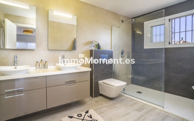 Wiederverkauf - Villa - Marbella - Nueva Andalucía