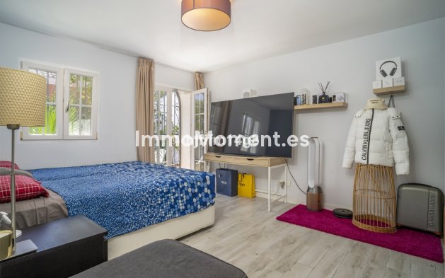 Wiederverkauf - Villa - Marbella - Nueva Andalucía