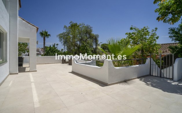 Wiederverkauf - Villa - Marbella - Nueva Andalucía