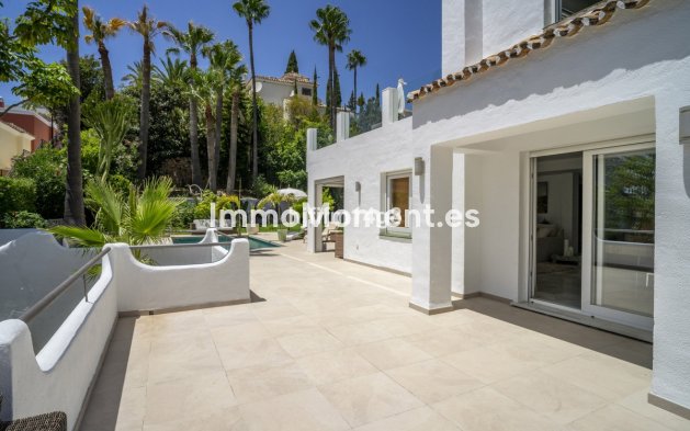 Wiederverkauf - Villa - Marbella - Nueva Andalucía