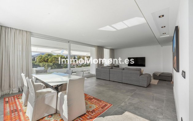 Resale - Apartment - Benahavís - La Quinta