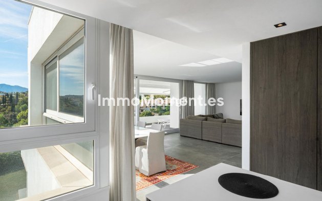 Resale - Apartment - Benahavís - La Quinta