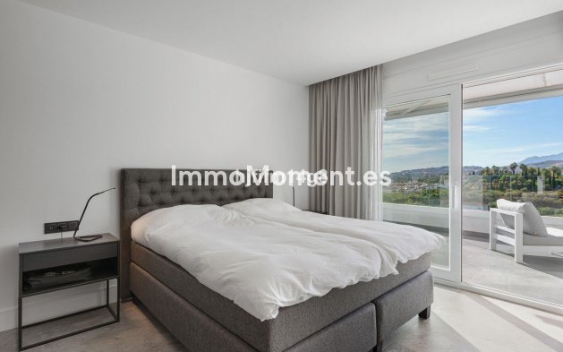 Resale - Apartment - Benahavís - La Quinta