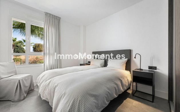 Resale - Apartment - Benahavís - La Quinta