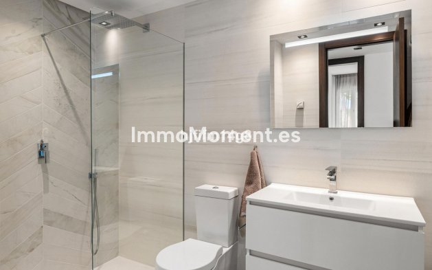 Resale - Apartment - Benahavís - La Quinta