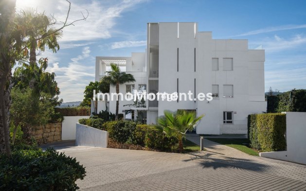 Resale - Apartment - Benahavís - La Quinta