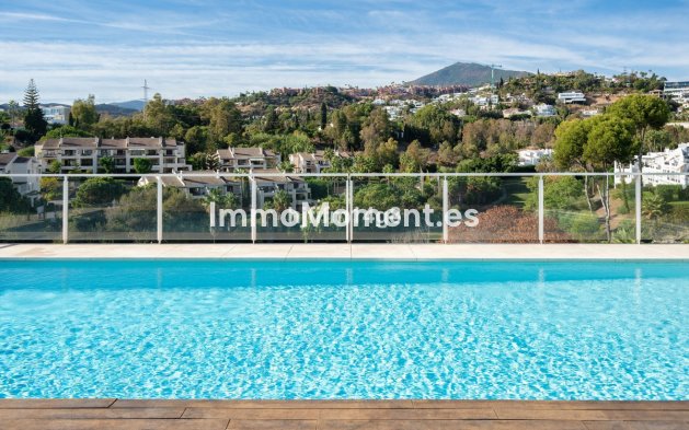 Resale - Apartment - Benahavís - La Quinta