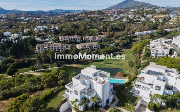 Resale - Apartment - Benahavís - La Quinta