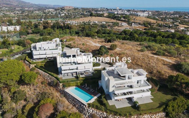 Resale - Apartment - Benahavís - La Quinta