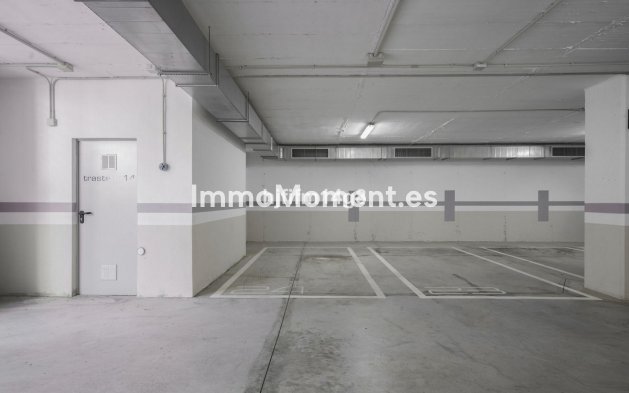 Resale - Apartment - Benahavís - La Quinta