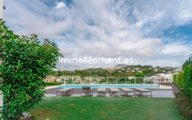 Resale - Apartment - Benahavís - La Quinta
