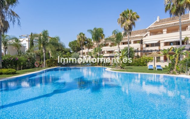 Wiederverkauf - Wohnung - Marbella - Nueva Andalucía