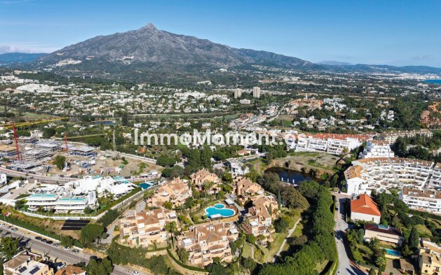 Revente - Appartement - Marbella - Nueva Andalucía