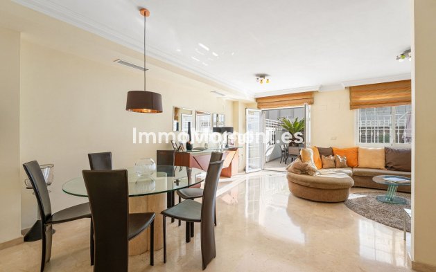 Bestaande woning - Geschakelde woning - Marbella - Nueva Andalucía