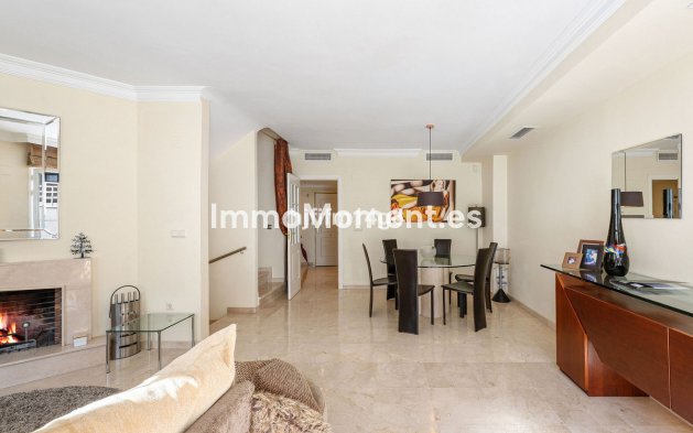 Bestaande woning - Geschakelde woning - Marbella - Nueva Andalucía