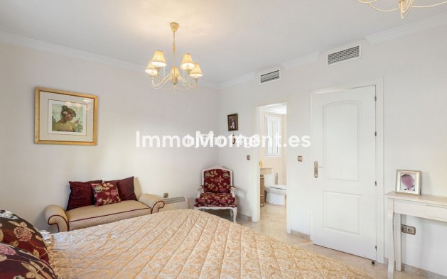 Bestaande woning - Geschakelde woning - Marbella - Nueva Andalucía