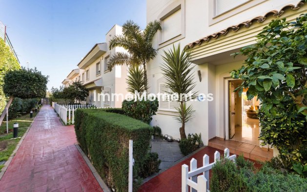 Bestaande woning - Geschakelde woning - Marbella - Nueva Andalucía