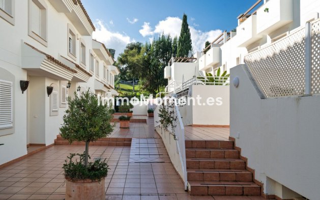 Bestaande woning - Geschakelde woning - Marbella - Nueva Andalucía