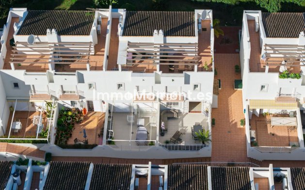 Bestaande woning - Geschakelde woning - Marbella - Nueva Andalucía
