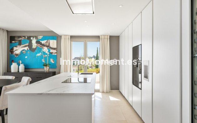 Revente - Appartement - Marbella - Nueva Andalucía