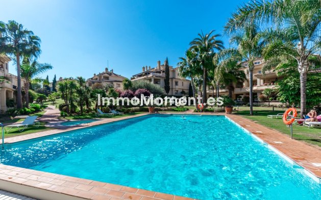 Wiederverkauf - Wohnung - Marbella - Nueva Andalucía