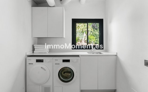 Wiederverkauf - Villa - Marbella - Nueva Andalucía