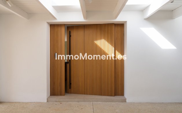 Wiederverkauf - Villa - Marbella - Nueva Andalucía