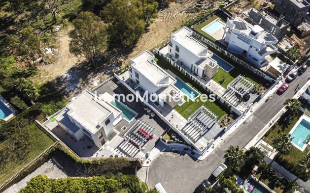 Bestaande woning - Villa - Estepona  - Atalaya