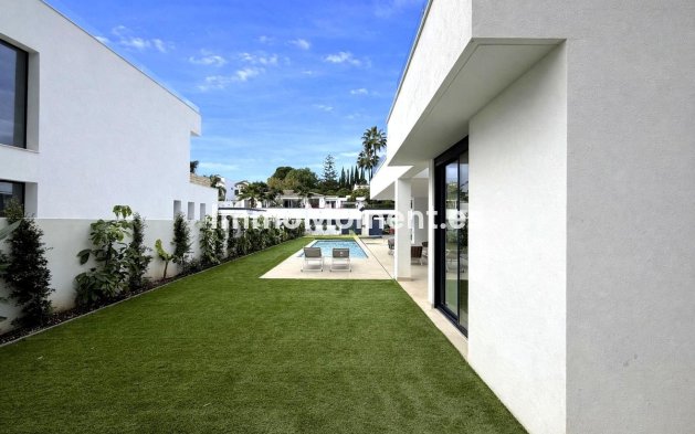 Bestaande woning - Villa - Estepona  - Atalaya
