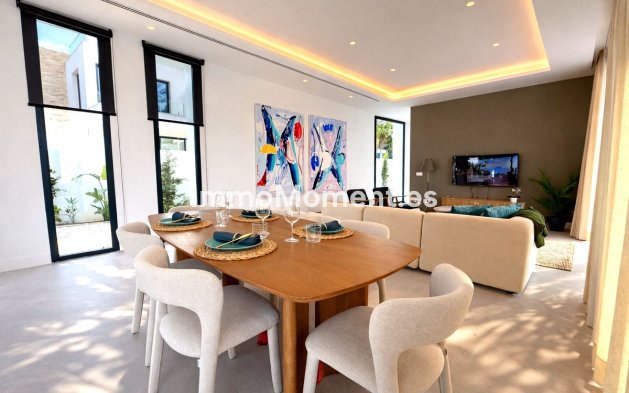 Bestaande woning - Villa - Estepona  - Atalaya