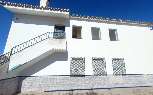 Revente - Maison de campagne - Intérieur                       - Coín