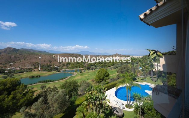 Wiederverkauf - Wohnung -   Inländisch - Alhaurín el Grande Centro