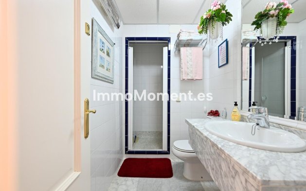 Wiederverkauf - Wohnung -   Inländisch - Alhaurín el Grande Centro