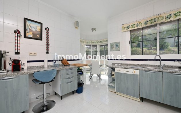 Wiederverkauf - Wohnung -   Inländisch - Alhaurín el Grande Centro