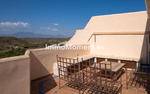 Wiederverkauf - Wohnung -   Inländisch - Alhaurín el Grande Centro