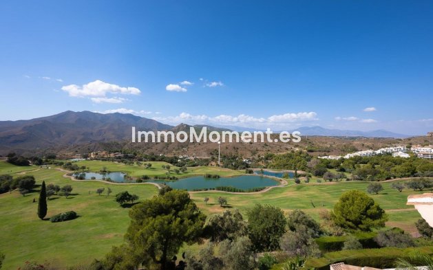 Wiederverkauf - Wohnung -   Inländisch - Alhaurín el Grande Centro