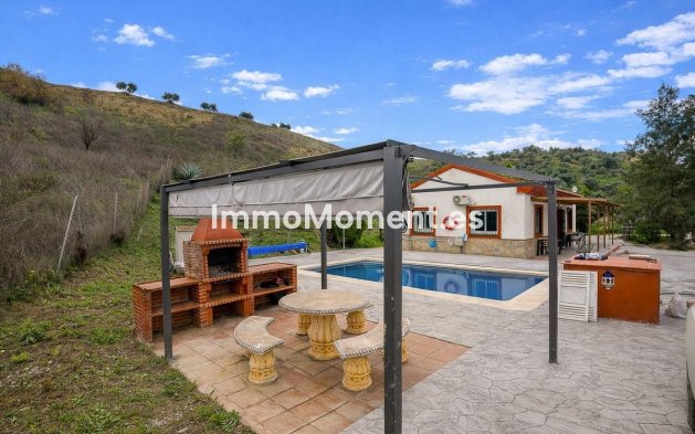 Bestaande woning - Landhuis - Binnenland  - Coín