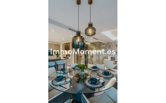 Wiederverkauf - Villa - Marbella - Nueva Andalucía