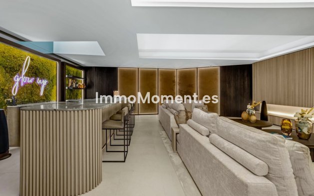 Wiederverkauf - Villa - Marbella - Nueva Andalucía