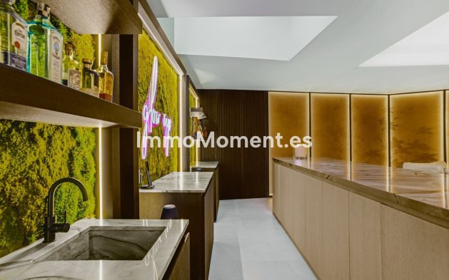 Wiederverkauf - Villa - Marbella - Nueva Andalucía