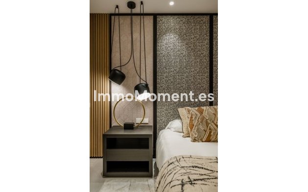 Wiederverkauf - Villa - Marbella - Nueva Andalucía