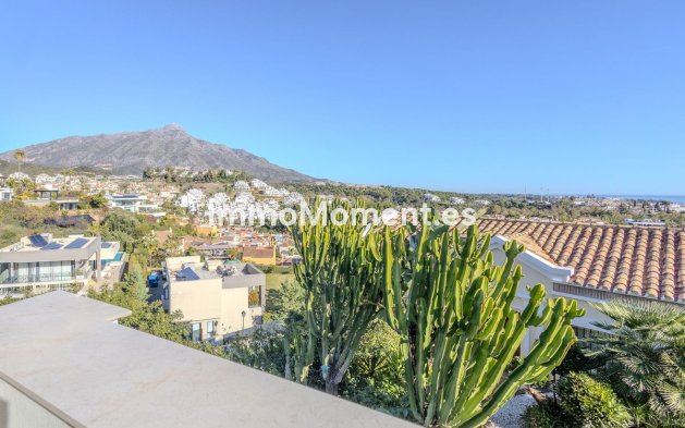 Wiederverkauf - Villa - Marbella - Nueva Andalucía