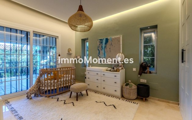 Wiederverkauf - Villa - Marbella - Nueva Andalucía