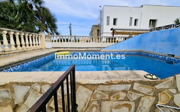 Resale - Villa - Denia - Denia Centro