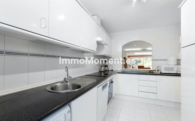 Bestaande woning - Geschakelde woning - Marbella - Nueva Andalucía