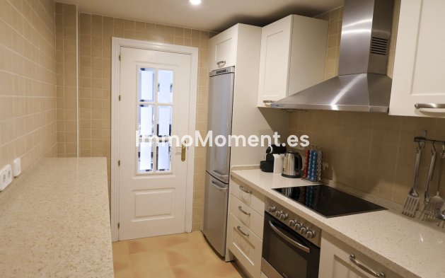 Resale - Apartment - Benahavís - Los Arqueros
